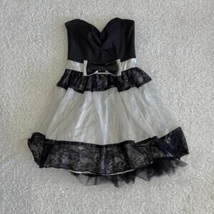 Jessica McClintock for Gunne Sax Junior Black/White Strapless Formal Dress sz 3